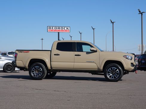 Used 2020 Toyota Tacoma TRD Sport w/ TRD Premium Sport Package image 2