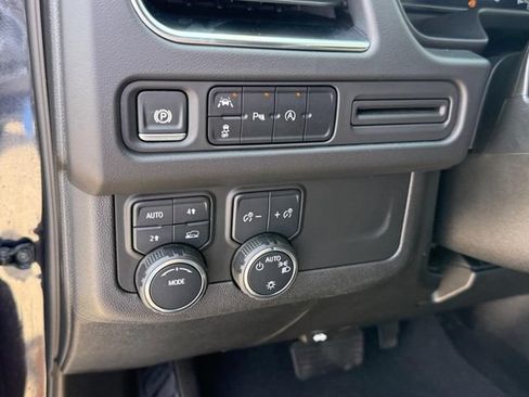 Used 2024 Chevrolet Suburban LT AWD/4WD image 26