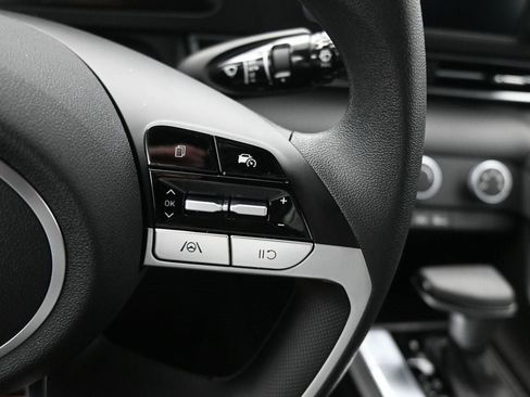 New 2026 Hyundai Elantra SE image 18