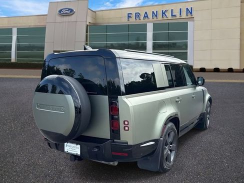 Used 2025 Land Rover Defender 130 X-Dynamic SE AWD/4WD image 7