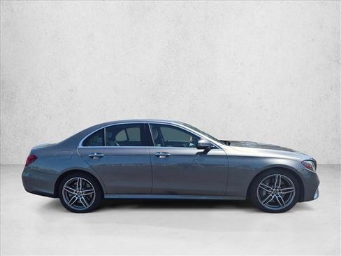 Used 2020 Mercedes-Benz E 450 4MATIC Sedan image 4