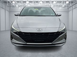 Certified 2023 Hyundai Elantra SEL w/ Convenience Package FWD video 2