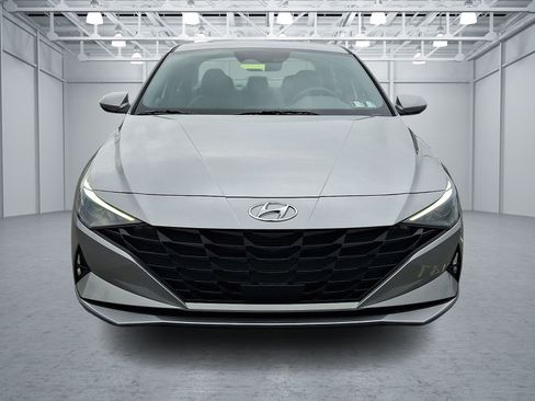 Certified 2023 Hyundai Elantra SEL w/ Convenience Package FWD image 2
