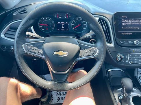 Used 2025 Chevrolet Malibu LT FWD image 13