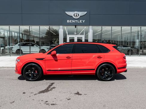 Certified 2023 Bentley Bentayga Extended Wheelbase AWD/4WD image 5