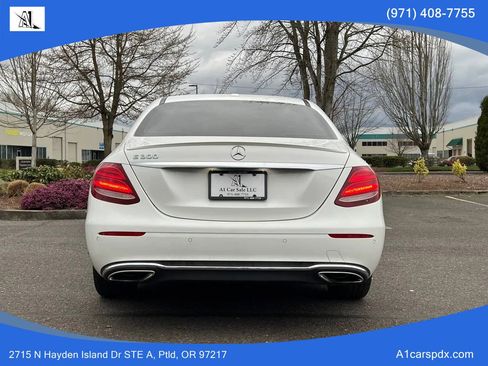 Used 2017 Mercedes-Benz E 300 w/ Premium 1 Package image 7