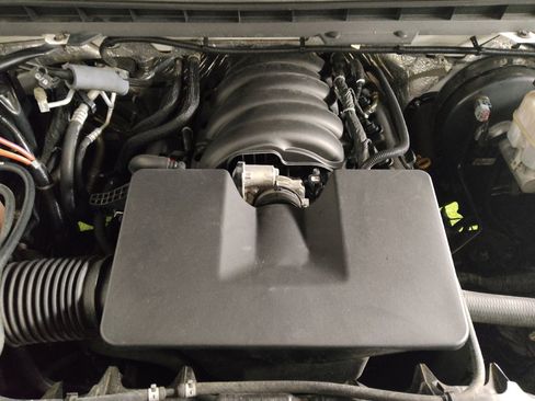 Used 2018 Chevrolet Silverado 1500 LT image 30