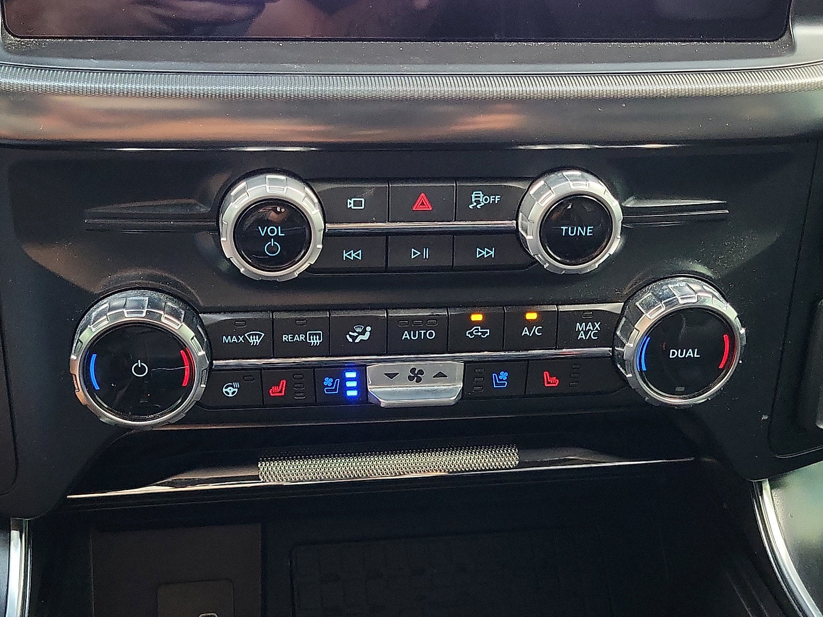 Used 2025 Ford F150 Raptor AWD/4WD image 15