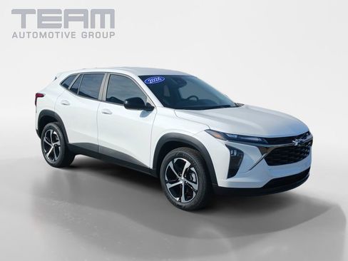 New 2026 Chevrolet Trax RS image 1