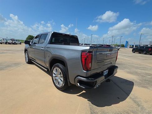 Used 2021 GMC Sierra 1500 Denali w/ Denali Ultimate Package AWD/4WD image 9
