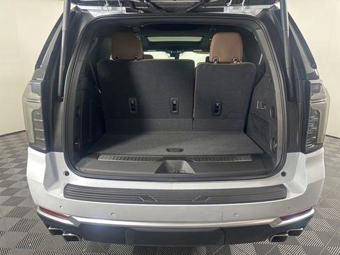 New 2026 Chevrolet Tahoe High Country AWD/4WD image 11