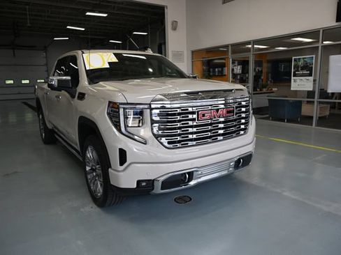 New 2026 GMC Sierra 1500 Denali AWD/4WD image 3