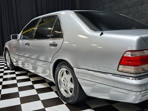 Used 1999 Mercedes-Benz S 500 Sedan image 28