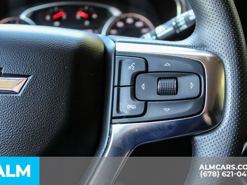 Used 2025 Chevrolet Blazer LT FWD image 28