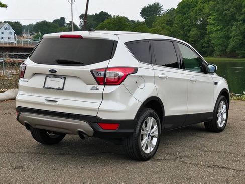 Used 2017 Ford Escape SE AWD/4WD image 7
