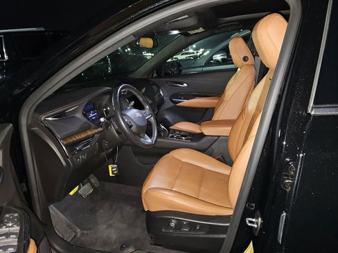 Used 2020 Cadillac XT4 Premium Luxury image 11