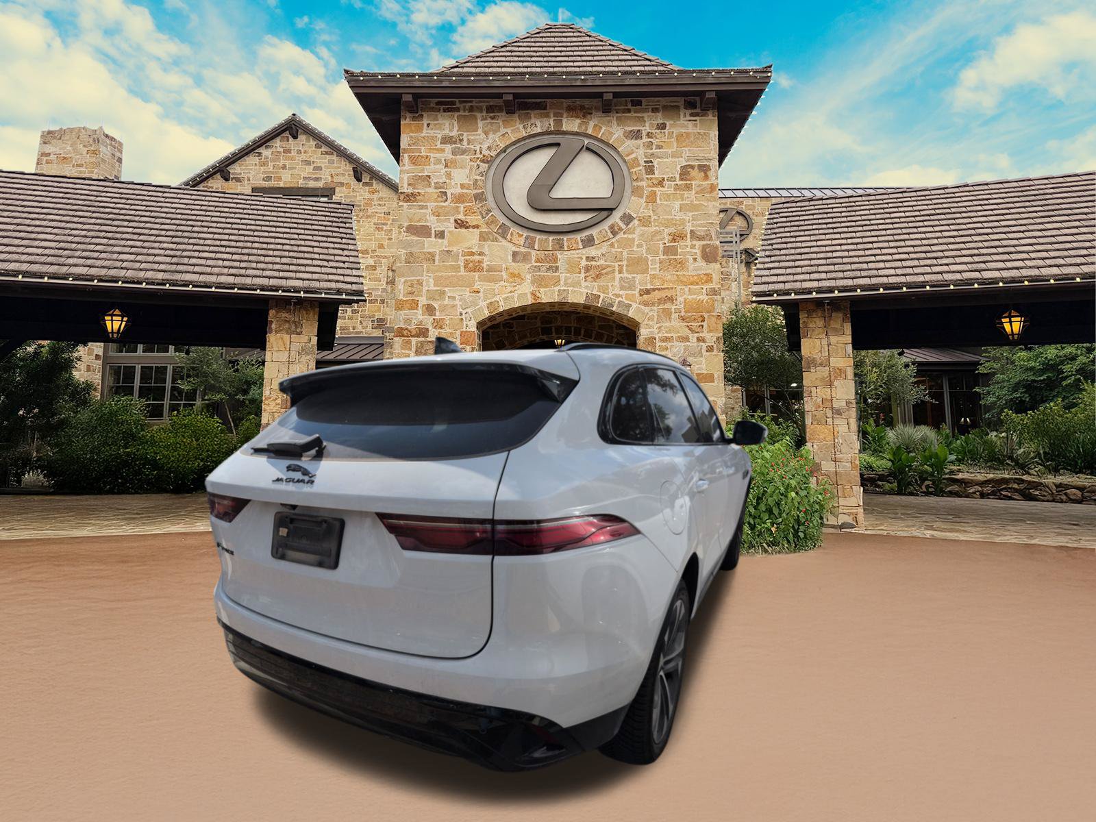 Used 2023 Jaguar F-PACE S AWD/4WD image 3