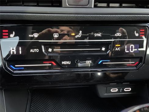 New 2025 Volkswagen Jetta Sport image 29