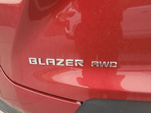 Used 2025 Chevrolet Blazer LT AWD/4WD image 5