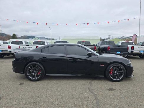 Used 2022 Dodge Charger Scat Pack w/ Plus Group image 6