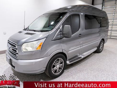 Used 2015 Ford Transit 150 130 Low Roof w/ Exterior Upgrade Package RWD image 2