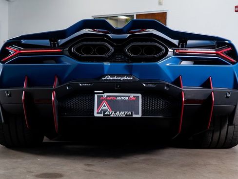 Used 2024 Lamborghini Revuelto image 11