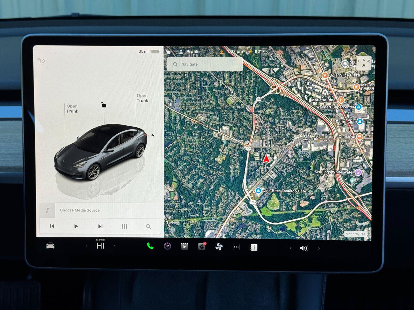 Used 2023 Tesla Model 3 Standard Range RWD image 22