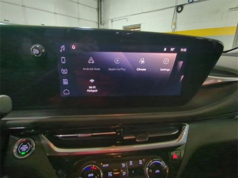 Used 2024 Buick Envista Sport Touring w/ Convenience I Package image 13