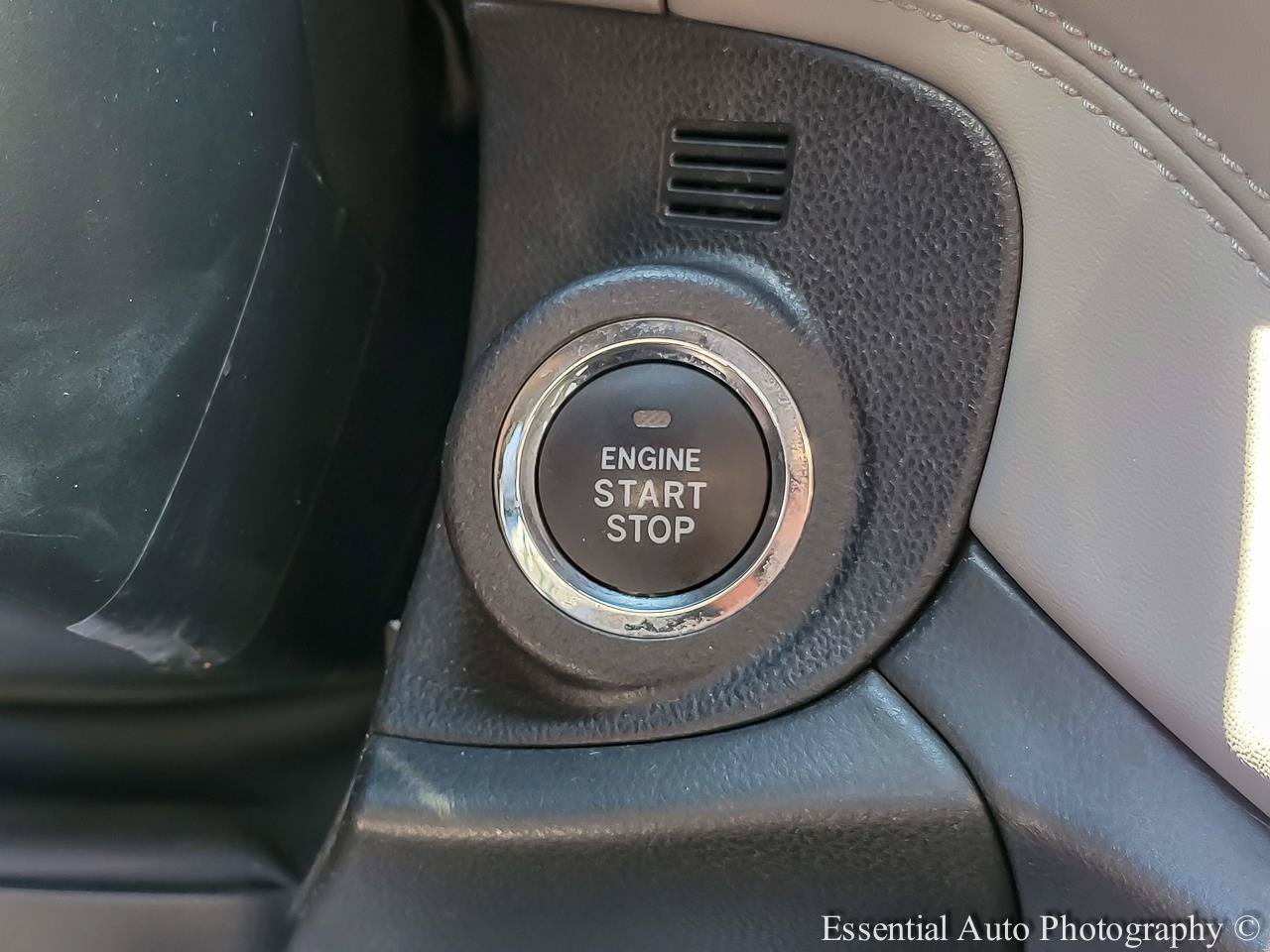 Certified 2025 Subaru Outback Premium AWD/4WD image 51