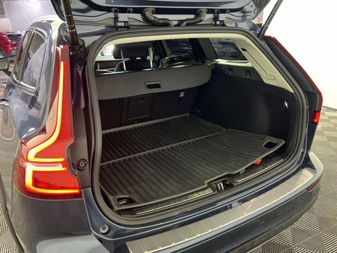 Used 2024 Volvo V60 B5 Cross Country Plus w/ Protection Package Premier image 26