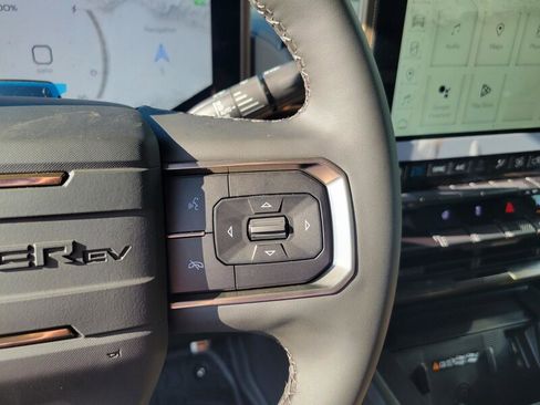 New 2025 GMC Hummer EV 3X w/ LPO, Illumination Package image 13