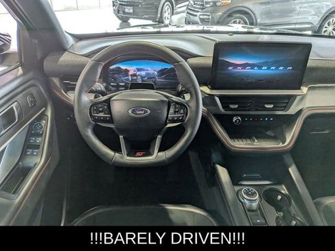 Used 2025 Ford Explorer ST image 26