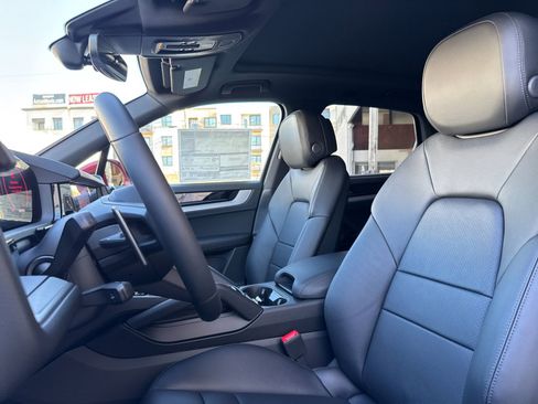 New 2026 Porsche Cayenne image 5
