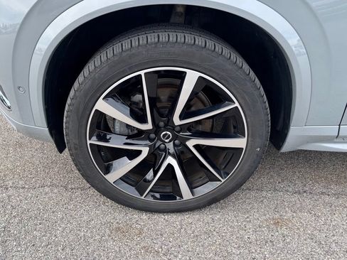 Certified 2024 Volvo XC90 B6 Plus AWD/4WD image 33