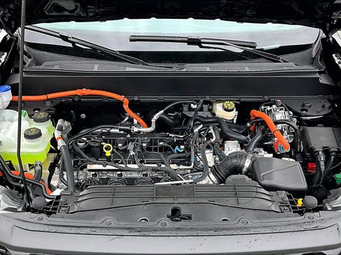 New 2026 Ford Maverick XL AWD/4WD image 11