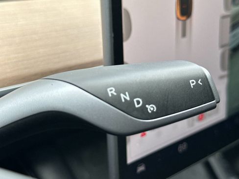 Used 2024 Tesla Model Y Performance AWD/4WD image 25