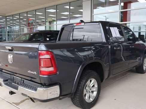 Used 2019 RAM 1500 Laramie AWD/4WD image 8