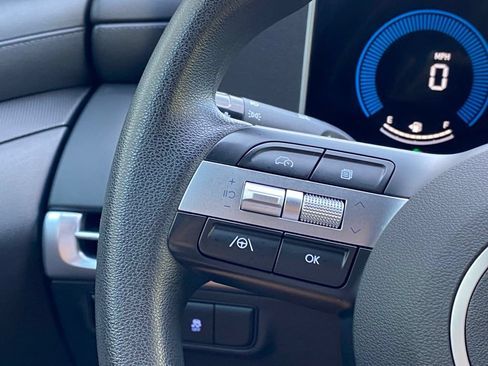 Used 2025 Hyundai Santa Cruz SEL FWD image 19