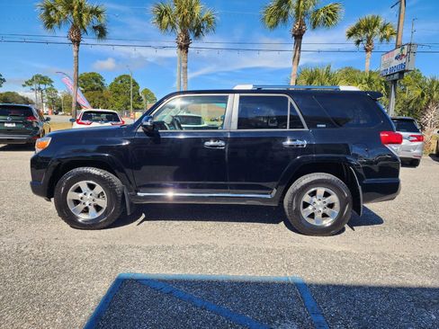 Used 2011 Toyota 4Runner SR5 image 2