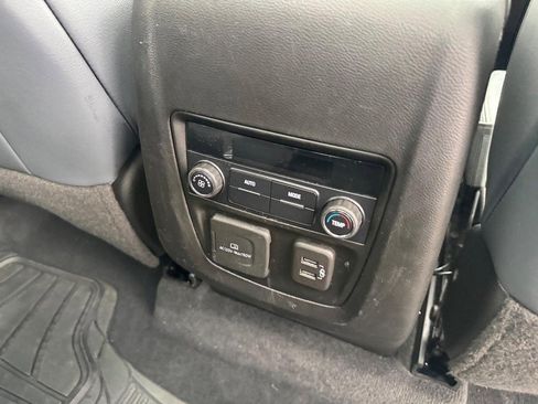 Used 2021 Buick Enclave Essence w/ Sound and Sites Package image 19