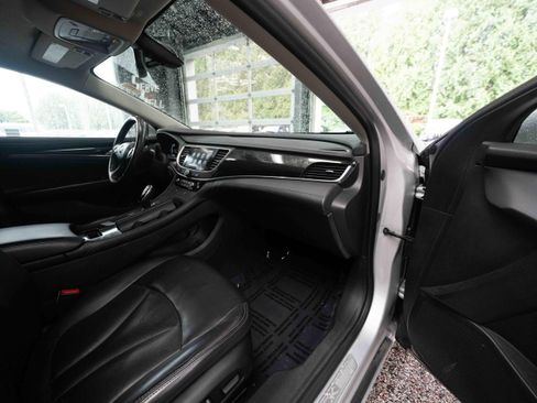 Used 2018 Buick LaCrosse Essence FWD image 25