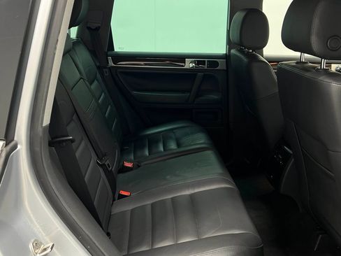 Used 2008 Volkswagen Touareg V6 AWD/4WD image 34