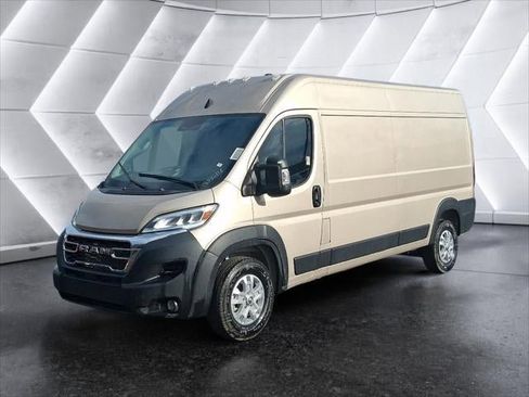 New 2026 RAM ProMaster 2500 w/ Quick Order Package 22G SLT image 18