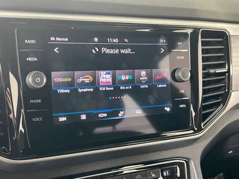 Used 2023 Volkswagen Atlas Cross Sport SE image 14