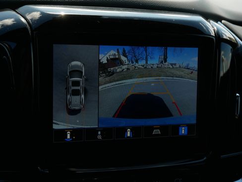 Used 2023 Chevrolet Traverse LT w/ LT Premium Package AWD/4WD image 27