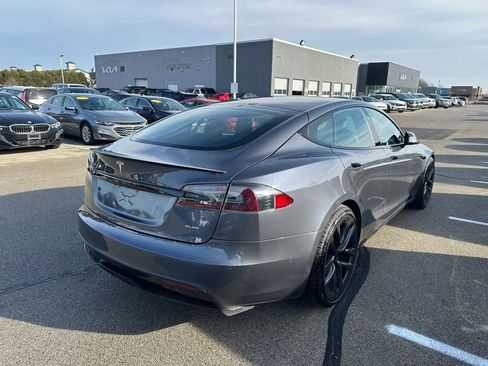 Used 2021 Tesla Model S Plaid image 7