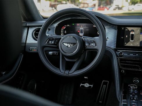 New 2025 Bentley Flying Spur Plug-In Hybrid image 33