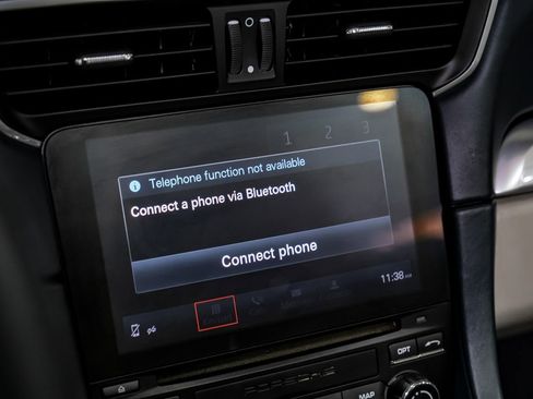 Used 2017 Porsche 911 Carrera image 28