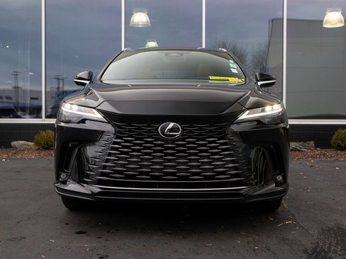 Used 2024 Lexus RX 350 Premium image 2