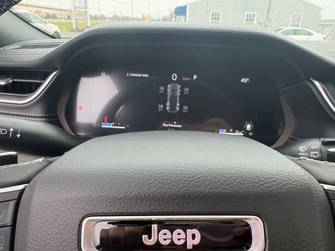 New 2025 Jeep Grand Cherokee Limited image 22